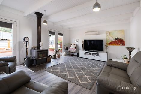 Property photo of 72 Castlemaine Road Maldon VIC 3463