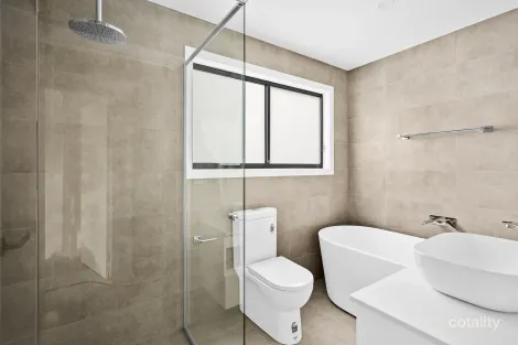Property photo of 40 Orana Parade Unanderra NSW 2526