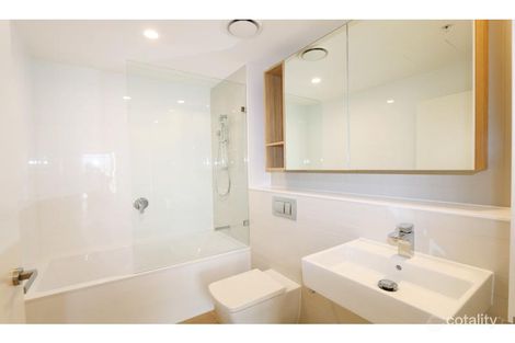 Property photo of 507/13-17 Verona Drive Wentworth Point NSW 2127