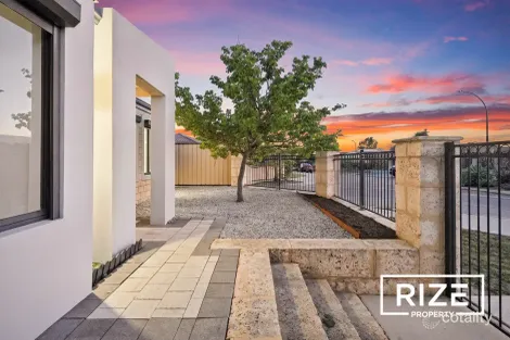 Property photo of 3 Smeaton Lane Carramar WA 6031