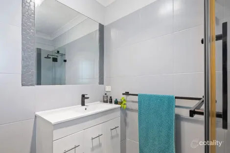 Property photo of 2/16 Key Street Morningside QLD 4170