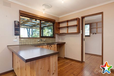 Property photo of 57 Johns Crescent Mount Evelyn VIC 3796