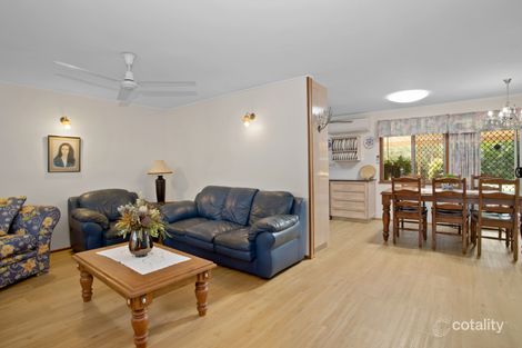 Property photo of 11 Churchill Avenue Ooralea QLD 4740