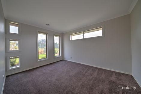Property photo of 21 Rosina Drive Officer VIC 3809