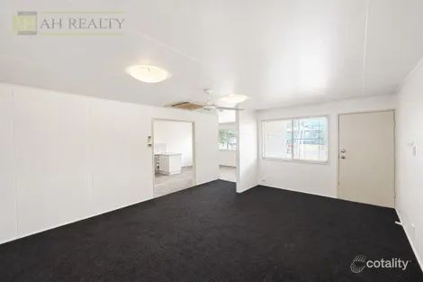 Property photo of 9 Winterer Crescent Dysart QLD 4745