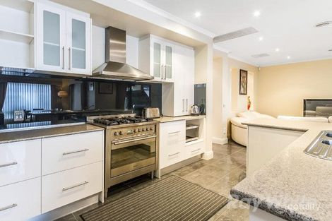 Property photo of 7 Viewpoint Place Berwick VIC 3806