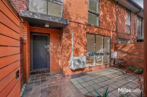 Property photo of 2/51 Locksley Road Ivanhoe VIC 3079
