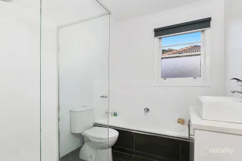 Property photo of 23 Logan Street Hamlyn Heights VIC 3215