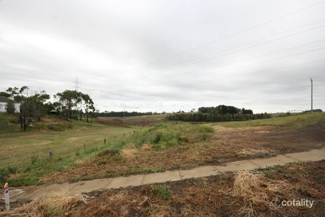 24 Stanfield Dr, Wandana Heights, VIC 3216