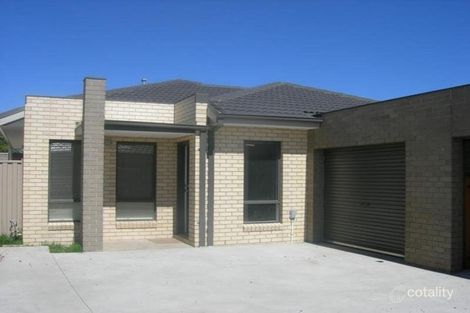 2/20 Lurg Ave, Sunshine North, VIC 3020