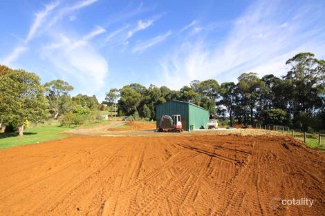 Property photo of 70 Evans Road Cockatoo VIC 3781