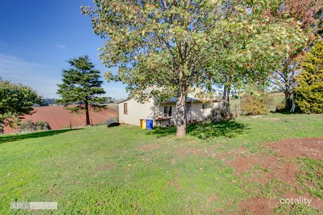 Property photo of 70 Evans Road Cockatoo VIC 3781
