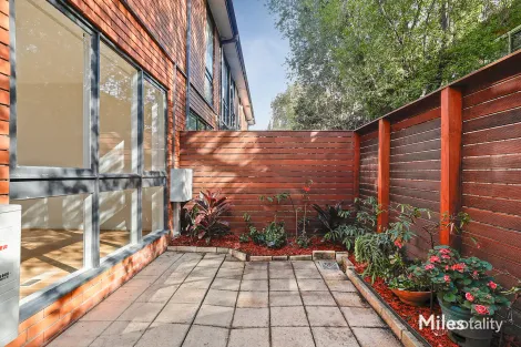 Property photo of 2/51 Locksley Road Ivanhoe VIC 3079
