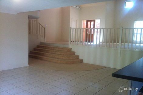 84 Ludlow St, Chapel Hill, QLD 4069