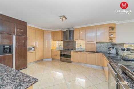 Property photo of 8 Ormiston Avenue West Hoxton NSW 2171