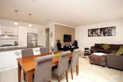 Property photo of 12 Stoke Heath Way Caroline Springs VIC 3023