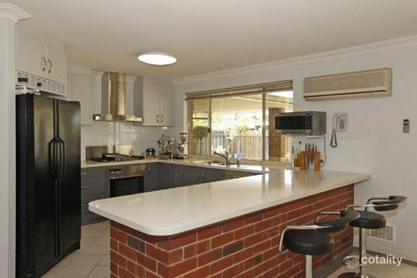 Property photo of 2 Aster Court Thornlie WA 6108