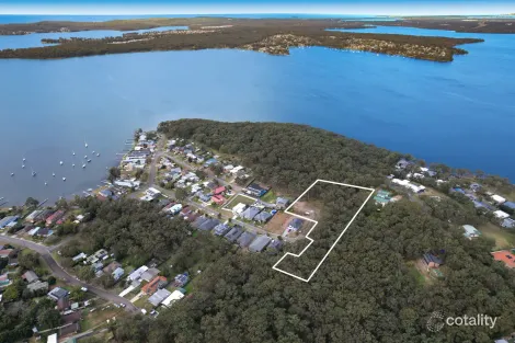 Property photo of 28 Norman Avenue Sunshine NSW 2264