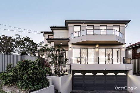 763 Henry Lawson Dr, Picnic Point, NSW 2213