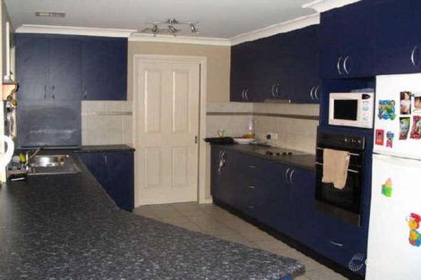 Property photo of 5 Scott Place Young NSW 2594