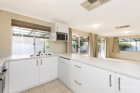 8 Munday Rd, High Wycombe, WA 6057