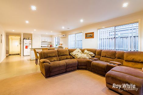 Property photo of 18 Islington Avenue Cranbourne North VIC 3977