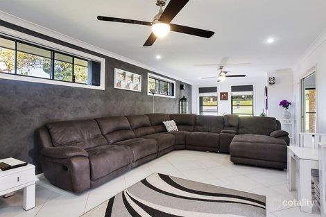 Property photo of 73 Macquarie Street Arcadia Vale NSW 2283