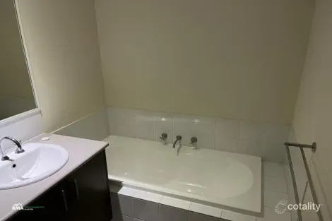 Property photo of 49 Stanbury Crescent Ellenbrook WA 6069