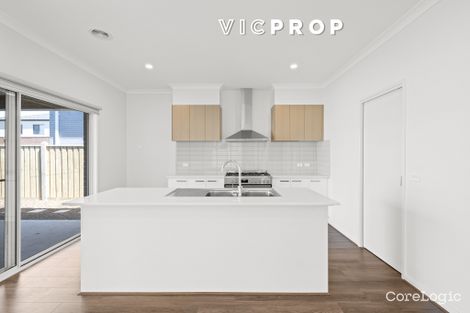 Property photo of 73 Sunman Drive Point Cook VIC 3030