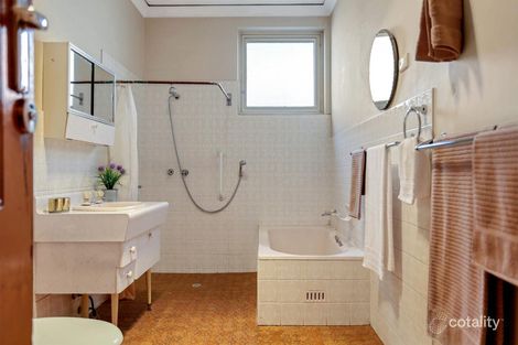 5 Harrow Rd, St Peters, SA 5069