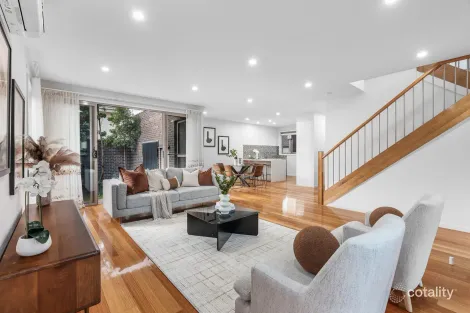 Property photo of 1/143-145 Woodhouse Grove Box Hill North VIC 3129