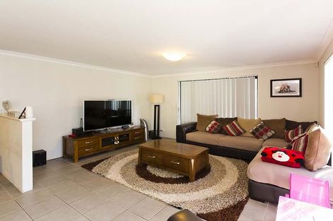 Property photo of 10 Cronulla Road Secret Harbour WA 6173