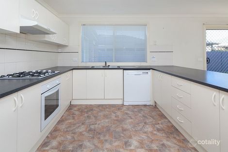 Property photo of 3 Scarlet Crescent Pakenham VIC 3810