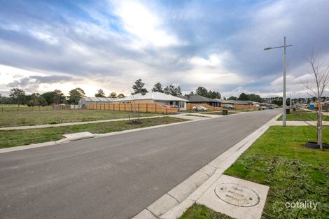 18 Lauder Pl, Romsey, VIC 3434