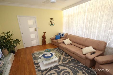 Property photo of 11 Ceduna Street Mount Austin NSW 2650