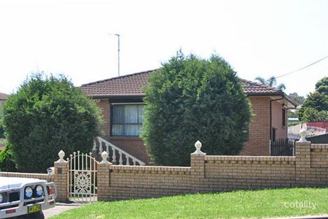 8 Clive Ave, Warrawong, NSW 2502