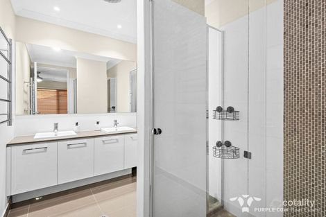 Property photo of 32 Amity Way South Ripley QLD 4306