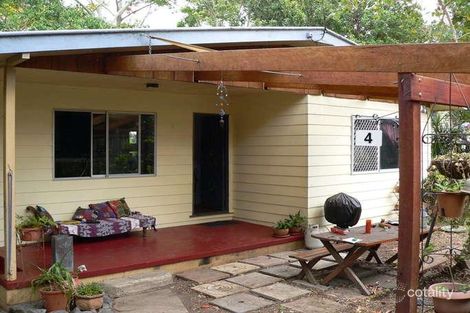 4 Yurol Forest Dr, Pomona, QLD 4568