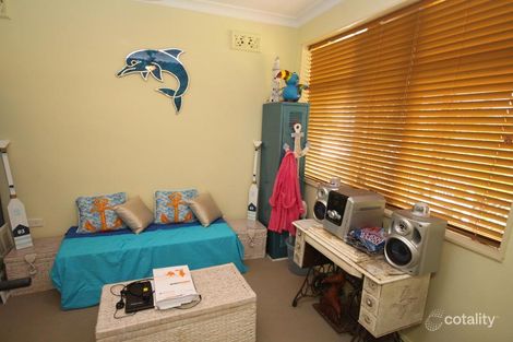 Property photo of 11 Ceduna Street Mount Austin NSW 2650