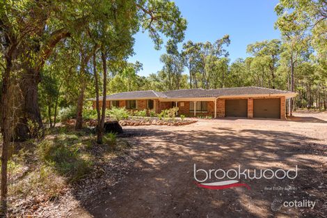 415 Tsavo St, Mundaring, WA 6073