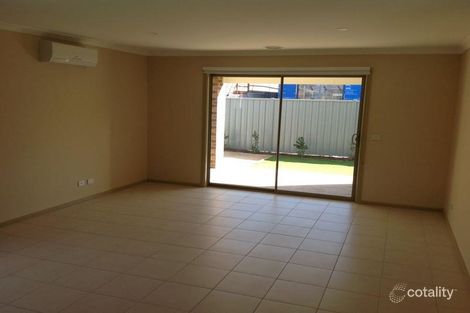 Property photo of 23 Yellow Robin Circuit Cranbourne East VIC 3977