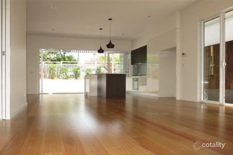 Property photo of 2/14 Avoca Street Yeronga QLD 4104