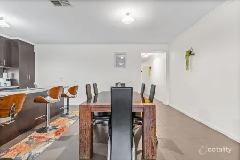 Property photo of 3/7-8 Roseville Court Berwick VIC 3806
