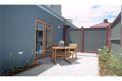 12 Emma St, Seddon, VIC 3011