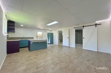 21 Arlington Rd, Victory Heights, QLD 4570