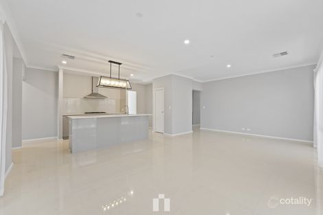 Property photo of 11 Massicot Road Treeby WA 6164