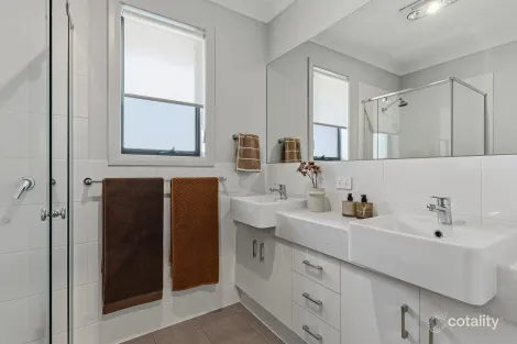 Property photo of 9 Windsor Avenue Clapham SA 5062