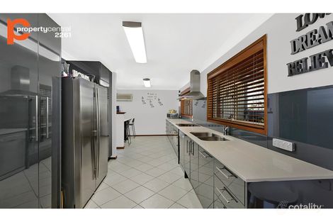 Property photo of 11 Doran Place Tumbi Umbi NSW 2261