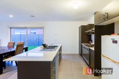 Property photo of 13 Macadamia Street Pakenham VIC 3810