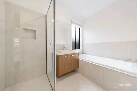 Property photo of 17 Integral Street Clyde VIC 3978